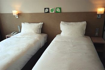 CS AVENUE HOTEL 2*