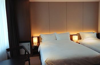 CS AVENUE HOTEL 2*