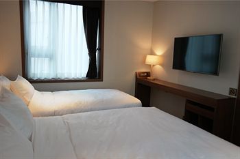 CS AVENUE HOTEL 2*