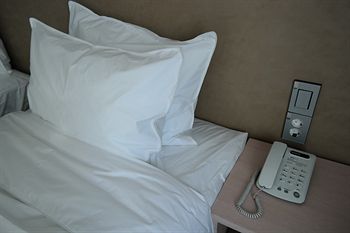 CS AVENUE HOTEL 2*