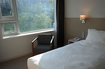 CS AVENUE HOTEL 2*