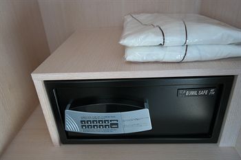 CS AVENUE HOTEL 2*