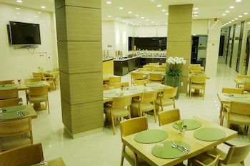 CS AVENUE HOTEL 2*