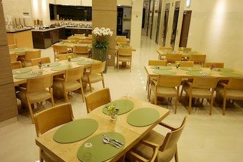 CS AVENUE HOTEL 2*