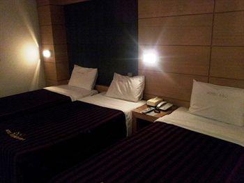 Bali Tourist Hotel 3*