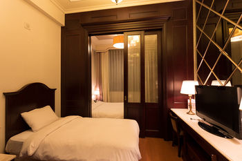 Yeoksam Artnouveau City Hotel and Residence 4*