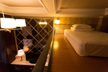 Yeoksam Artnouveau City Hotel and Residence 4*