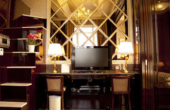 Yeoksam Artnouveau City Hotel and Residence 4*