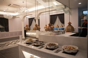 Yeoksam Artnouveau City Hotel and Residence 4*