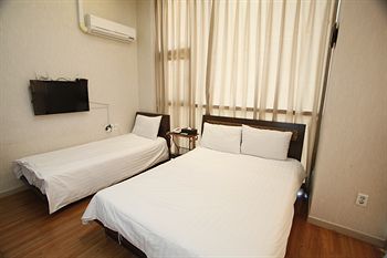 Myeongdong Merlin Hotel 3*