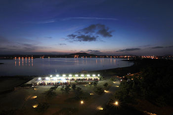 Phoenix Island 4*