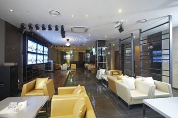 Phoenix Island 4*