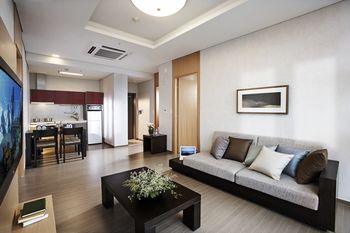 Phoenix Island 4*
