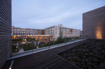 Phoenix Island 4*