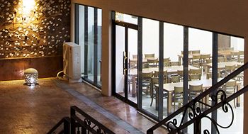 Ewha Hotel 3*