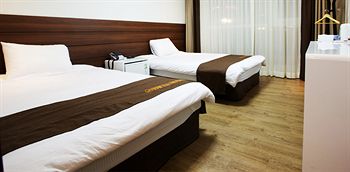 Ewha Hotel 3*