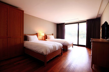 IlleInn Hotel 3*