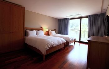 IlleInn Hotel 3*