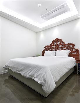 Boutique Villa De Aewol 4*