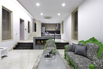 Boutique Villa De Aewol 4*
