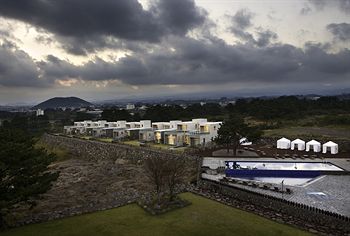 Boutique Villa De Aewol 4*