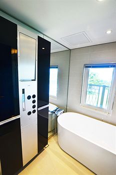 Boutique Villa De Aewol 4*