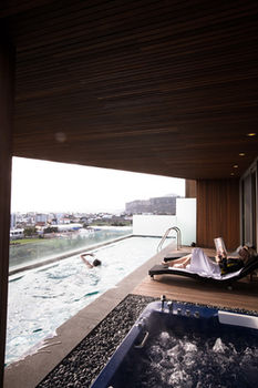 Bayhill Pool & Villa 5*