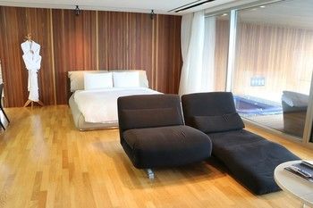 Bayhill Pool & Villa 5*