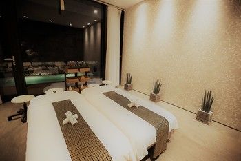 Bayhill Pool & Villa 5*