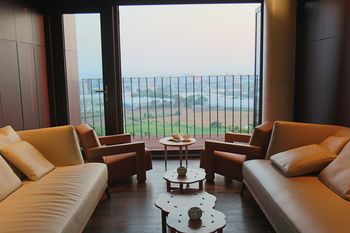 Bayhill Pool & Villa 5*