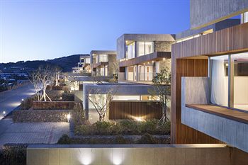 Bayhill Pool & Villa 5*