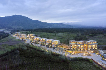 Bayhill Pool & Villa 5*