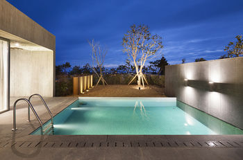 Bayhill Pool & Villa 5*