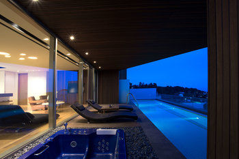 Bayhill Pool & Villa 5*
