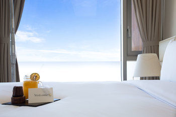 Bayhill Pool & Villa 5*