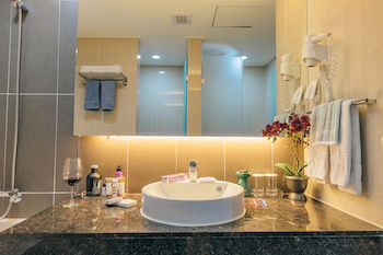 AVA Hotel Jeju Hamdeok 3*