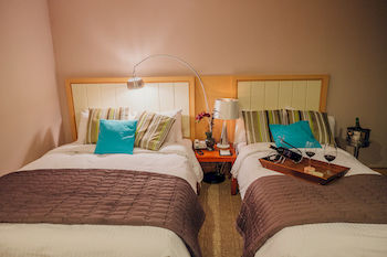 AVA Hotel Jeju Hamdeok 3*