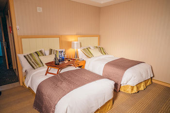 AVA Hotel Jeju Hamdeok 3*