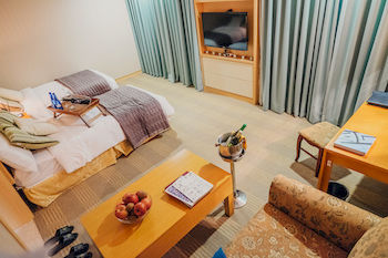 AVA Hotel Jeju Hamdeok 3*