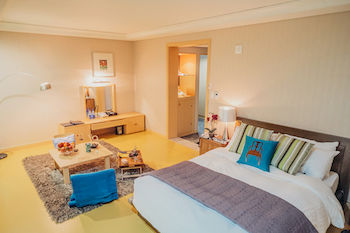AVA Hotel Jeju Hamdeok 3*