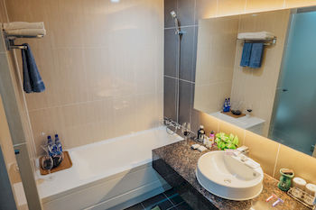 AVA Hotel Jeju Hamdeok 3*