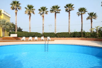 AVA Hotel Jeju Hamdeok 3*