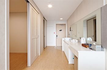 Sono Belle Jeju(ex:Daemyung Resort Jeju) 3*