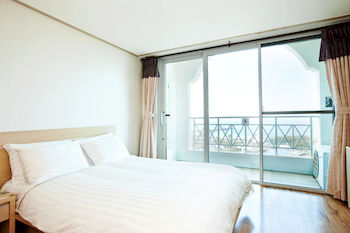 Sono Belle Jeju(ex:Daemyung Resort Jeju) 3*
