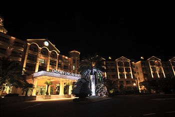 Sono Belle Jeju(ex:Daemyung Resort Jeju) 3*
