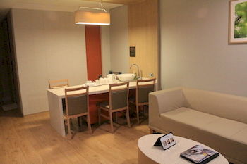 Sono Belle Jeju(ex:Daemyung Resort Jeju) 3*