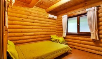 Jeju Jungmun Log Pension & Resort 2*