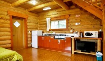 Jeju Jungmun Log Pension & Resort 2*