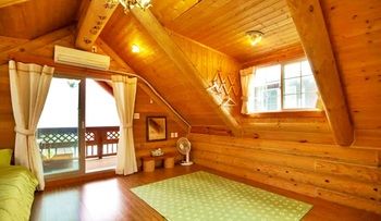 Jeju Jungmun Log Pension & Resort 2*
