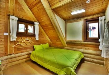 Jeju Jungmun Log Pension & Resort 2*
